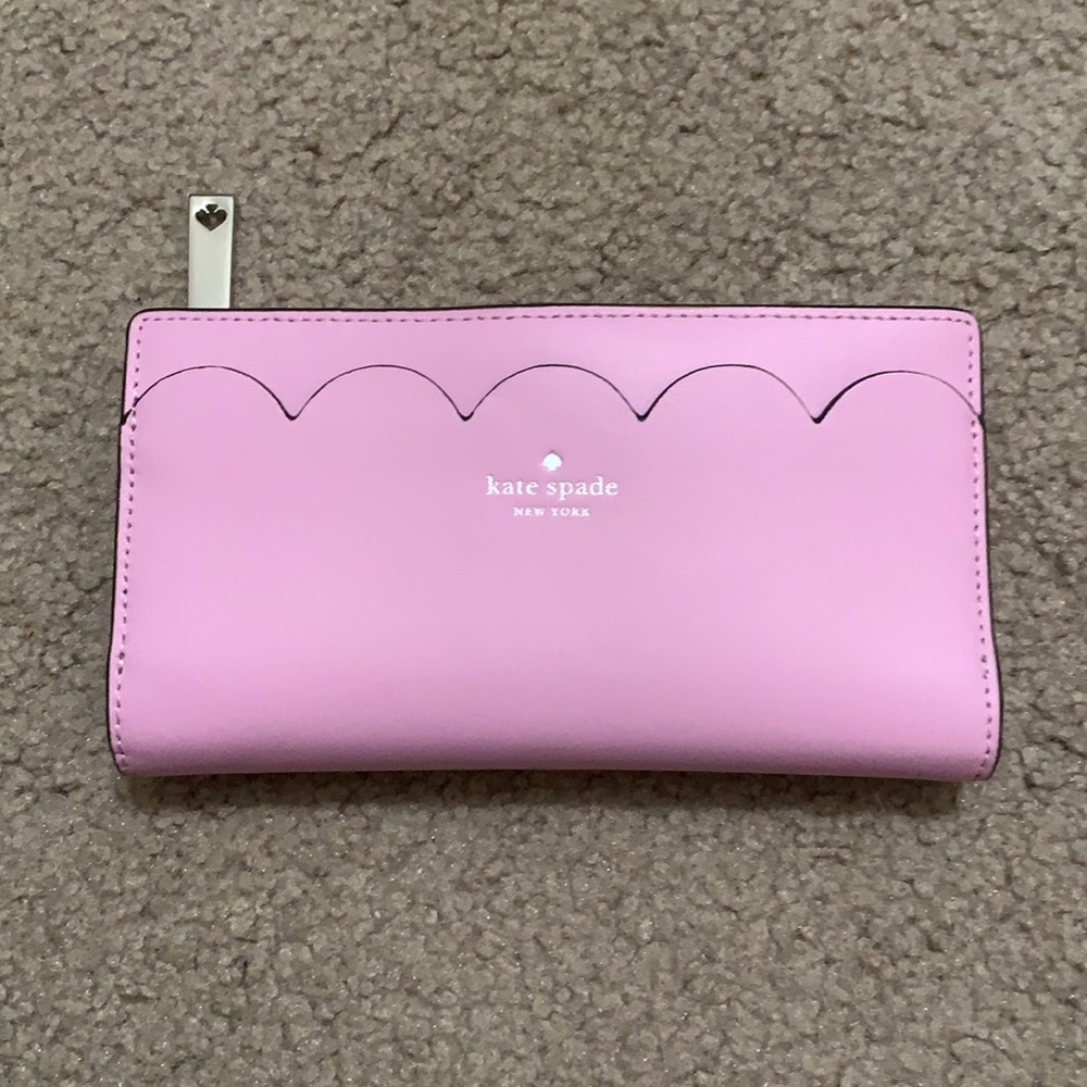 Barely used Kate Spade wallet!